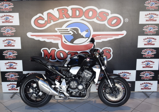Motos
