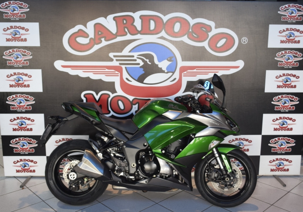 Motos