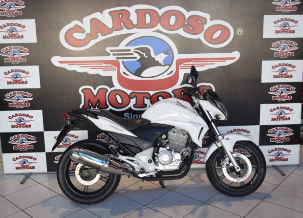 Motos