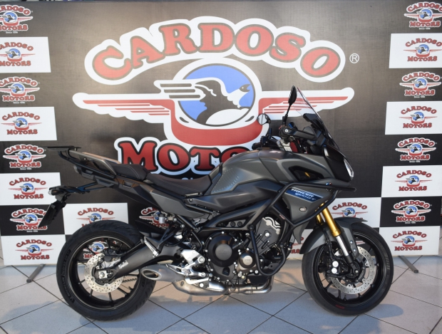 Motos