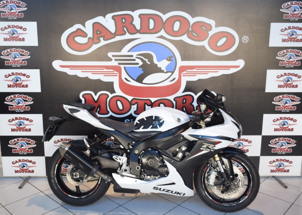 Motos