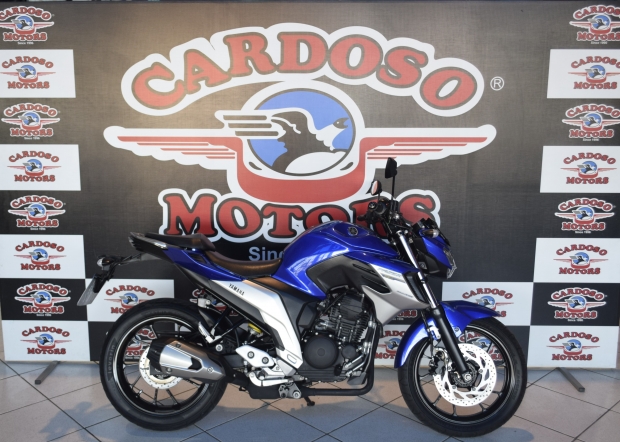 Motos