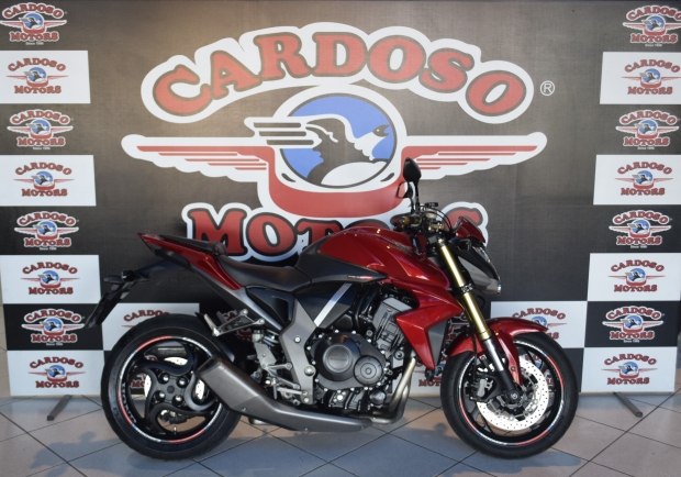 Motos