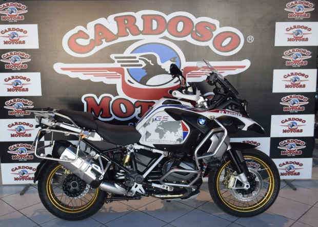 Motos