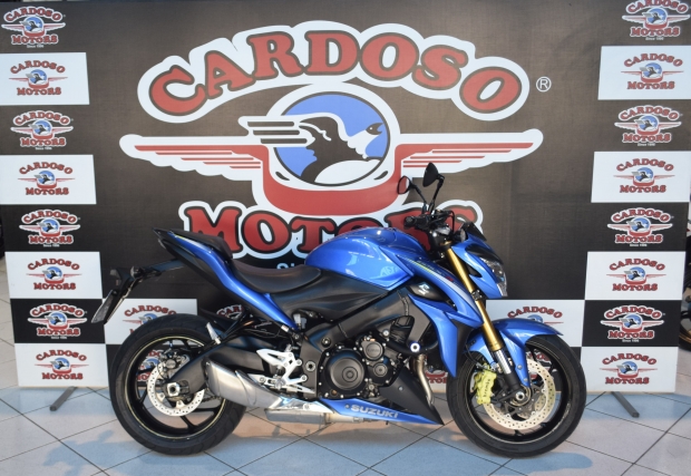 Motos