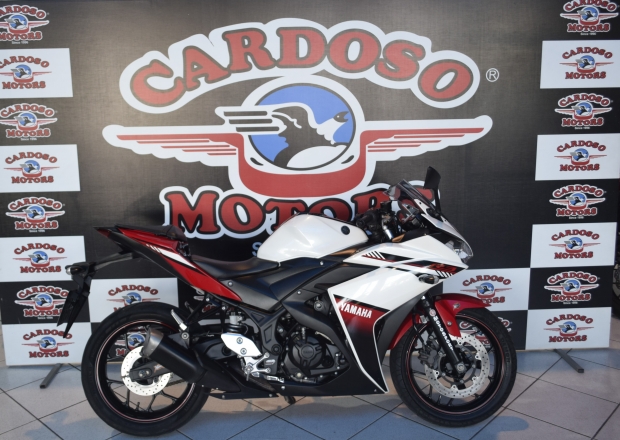Motos