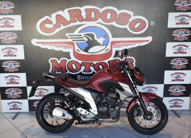 Motos