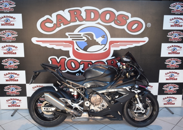 Motos