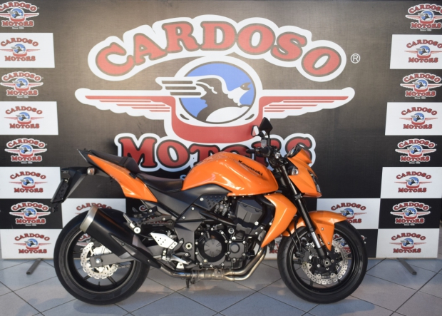 Motos